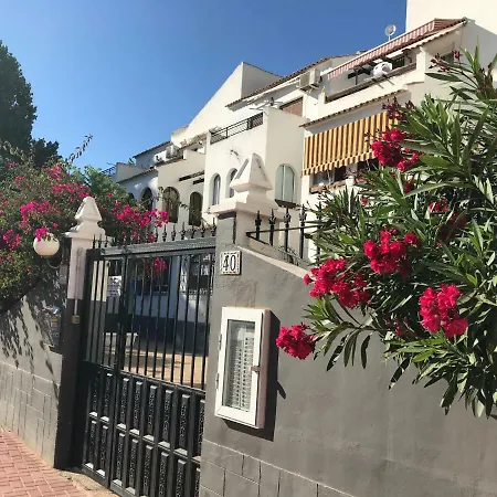 Lägenhet El Paraiso *